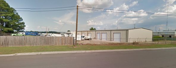 9373 Macon Rd, Cordova, TN 38016